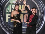 Isola-dei-Famosi-2012-al-via-la-nona-edizione-I-conduttori-Vladimir-Luxuria-e-Nicola-Savino